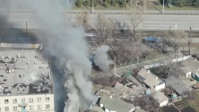 Thorkill - Mariupol dzisiaj rano. Pojedynczy czołg T-64 z kompanii pancernej pułku Az...