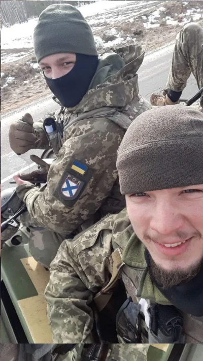 yosemitesam - #ukraina #rosja #wojna
Naszywka ROA - rosyjski legion w wojskach Ukrai...