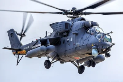 krasnij - @krasnij: Ale kadłub mi cos nie pasuje. Być może to Mi-35, który też ma pod...