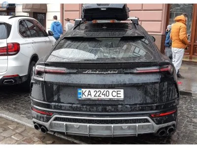 51431e5c08c95238 - Ten samochodzik za 1,5 mln zł na Ukraińskiej tablicy u niejednego ...