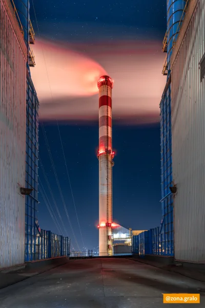 JohnnyAK11 - Kto zgadnie jaka to elektrownia? (╭☞σ ͜ʖσ)╭☞

#fotografia #industrial ...