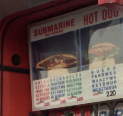 DzdzystyDzejson - @DocentMarzanek: czy ja tam widzę fast food o nazwie "SUBMARINE - ł...