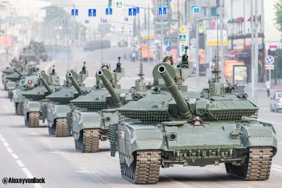 tank_driver - > ile jest T90M w rosyjskim wojsku?

@Nabuhodozur: Jeden na defilade ...