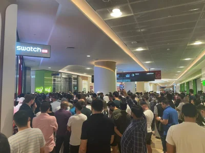 PietruchaPL - #zegarki Dubai Mall, nie otworzyli drzwi do sklepu, przyszła ochrona ga...