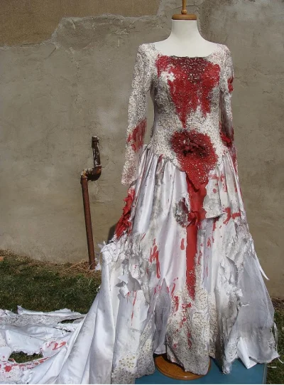 sukienka - Suknia ślubna jest na sprzedaż.