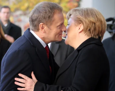 kryptonim_putas - Ta kobieta obok Donalda T. to kanclerz Angela Merkel, która uchodzi...