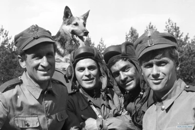 malymiskrzys - To już chyba rozumiem dlaczego w ruskich czołgach nie było psów.