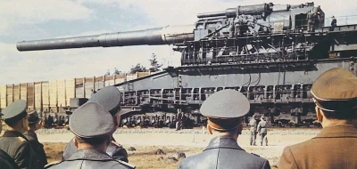 Grubogruby - @mamut2000: ten czołg to propagandowy pokaz megalomani Hitlera. Nawet gd...