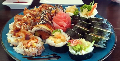 mazsynojciec - Lubię jak ktoś zrobi dobre #sushi można powiedzieć że #ilovesushi #foo...