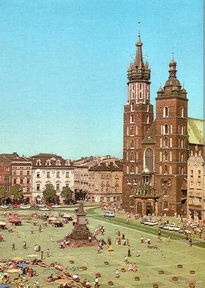 JanParowka - Rynek Główny, lata '70 - Kraków

#ciekawostki #starezdjecia #krakow #p...