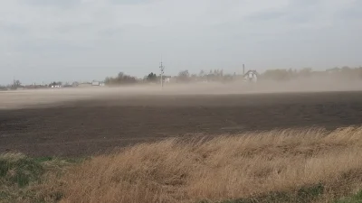 gorfobrut - #pogoda #susza #sandstorm 

Stepowieje nam Wielkopolska. Całe szczęście...