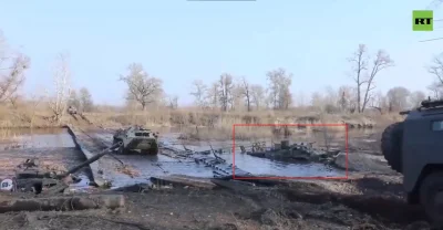 U.....a - Rosjanie opublikowali nagranie z przeprawy nad rzeką Doniec. Otoczenie robi...