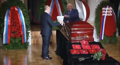 Nokimochishii - Niby pogrzeb Żyrinowskiego, a tu Kartoflany Baron ( ͡° ͜ʖ ͡°)
#rosja...