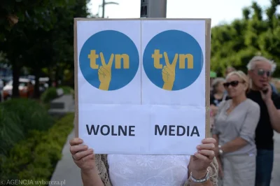 FantaZy - Wolne media reklamują kogo chcą! 

SPOILER