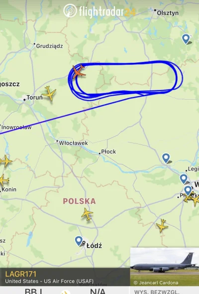 oscyp33 - #flightradar24 co on tak w kółko lata?