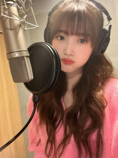 XKHYCCB2dX - #arin #ohmygirl 
#koreanka