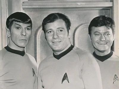 o.....y - Filmy srilmy, a gdzie seriale jak np Star Trek: The Original Series? ( ͡° ͜...