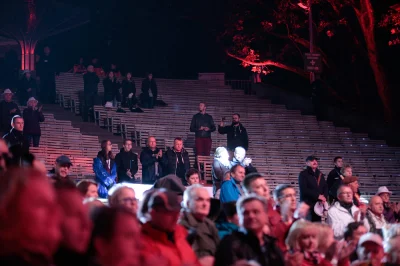 Postronek - > Widziałem go w Opolu, jak była pusta widownia — komentował.

Opole 20...