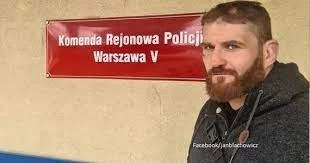 MarcinE45 - Błachowicz ma p--------e jak go Polak z Alanem dorwią to wybiją mu z głow...