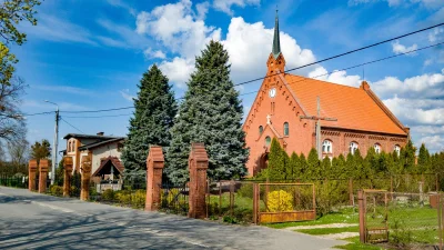 the_red - > XIX-wieczny kościół mennonicki w Mątawach