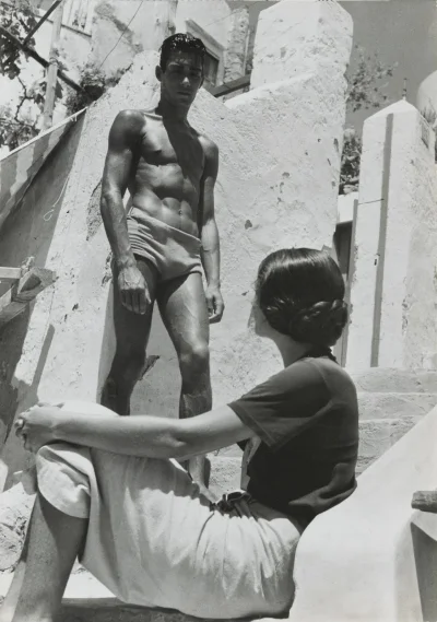 myrmekochoria - Herbert List, Capri, 1935

#starszezwoje - blog ze starymi grafikam...