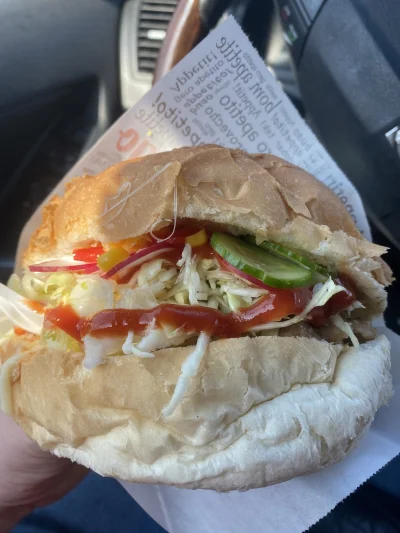 lukasz-lux - Tani burger z budy, kotlet własnej roboty 

7,50
#jedzzwykopem #foodporn...