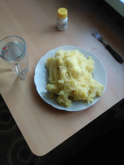 anonymous_derp - Dzisiejsze śniadanie: Ziemniaki. 

Do czarnolistowania: #lowfatder...