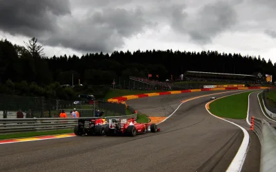 szczypczalke - Mark Webber i Robert Kubica 
Spa 2011 #f1