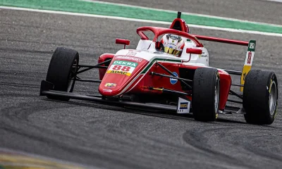 motohigh - Rafael Camara zwyciężył 1. wyścig Włoskiej F4, dramat przebijającego się K...