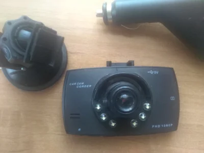 pyczasty - Wideorejestrator Cam Corder DVR AN7422
Kamera samochodowa, używana była p...