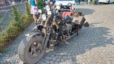 fuckyt - Chciałem tylko napisać, że właściciel tego motocykla to straszny buc. Projek...