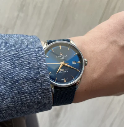 wjtk123 - Na niebiesko.

#zegarki #kontrolanadgarstkow