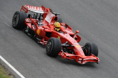 Raa_V - Valentino Rossi (9-krotny mistrz #MotoGP ) regularnie testował Ferrari na poc...