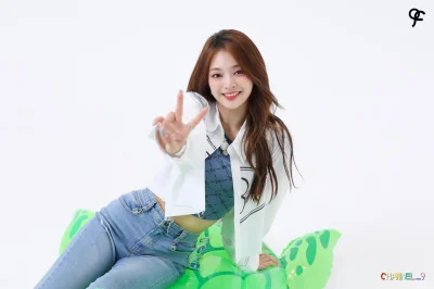 XKHYCCB2dX - #nagyung #fromis9 
#koreanka