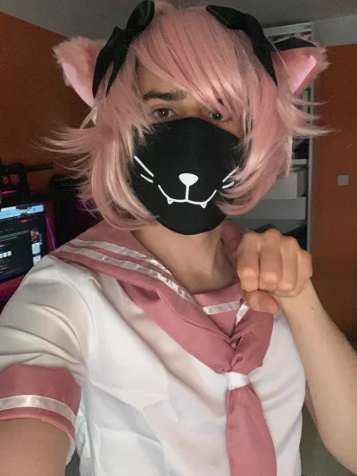 JaponskiZlodziejMajtek - Wpada ktoś na pyrkona? #femboy #teczowepaski #pyrkon