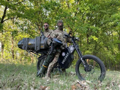 Wiggum89 - Wojownicy Sił Zbrojnych Ukrainy na rowerach elektrycznych ukraińskiego sta...