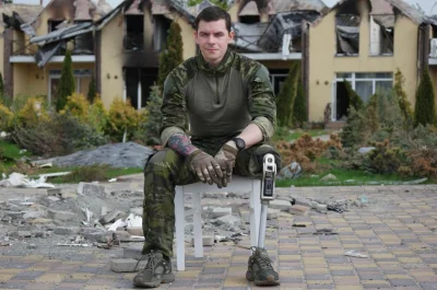 contrast - Zdjęcie 28-letniego żołnierza batalionu Kastusa Kalinowskiego, który strac...