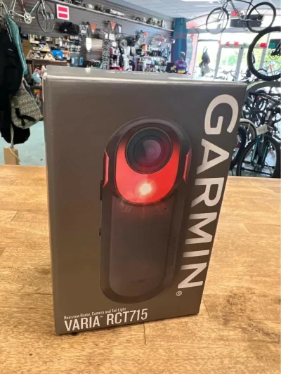 G.....p - Nowy Garmin Varia RCT715, dziś premiera.
Dodali kamerkę, bateria ma wg Gar...