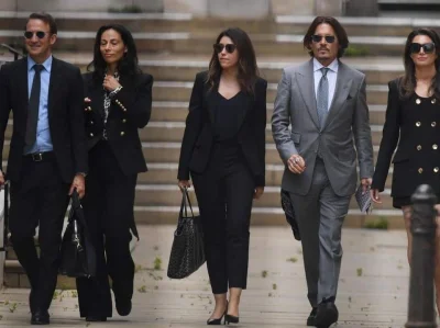 Rga79 - #johnnydepp i jego prawnicy wyglądają jak Chady