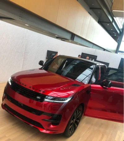 motoinzyniere - Nowy Range Rover Sport w kolorze, który stawia w cieniu Rosso Corsa o...