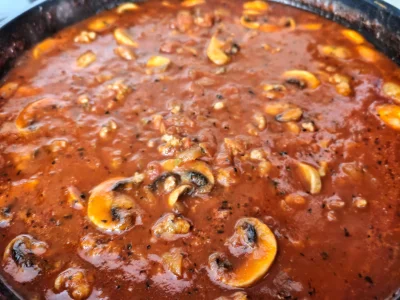 acidd - Zrobiłem sos do makaronu ze pomidórów, ze mięsa, ze marchewki, cebuli, czosnk...