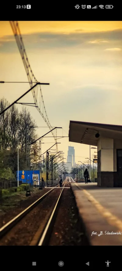 FluidMajster - Co to za budynek na horyzoncie? Widok ze stacji Ząbki
#Warszawa #zabki...