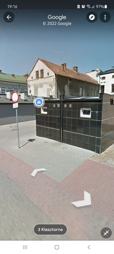 C.....y - @Gremek: A grafitti jest nieopodal przy toalecie postawionej za 1 mln zł :)