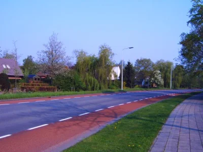 orkako - A wystarczy budować drogi jak w Holandii z integrowanym pasem dla rowerzystó...