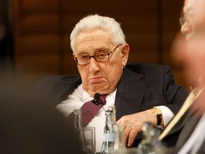 p.....m - Wczoraj wrzuciłem informację o tym, że Kissinger sugeruje, żeby Ukraina pog...