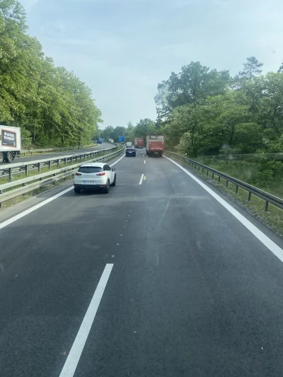 JudzinStouner - Autostrada w Niemczech. Foto specjalnie dla tych, co zesrywają się o ...