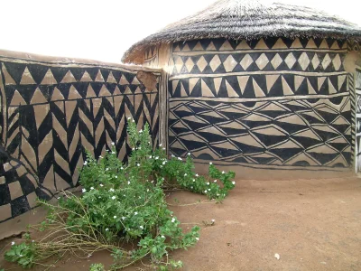 Nosradamo - @IWillNever_Forget: ale przecież w Afryce ozdabia się domy nawet te z "gó...
