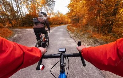 L.....n - Co to może być...? Jadę rowerem i jak skupiam wzrok gdzieś z przodu nieruch...