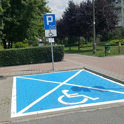 Pepperek - @uzurpatorex: Jasne, ale często widzę miejsca dla niepełnosprawnych i one ...