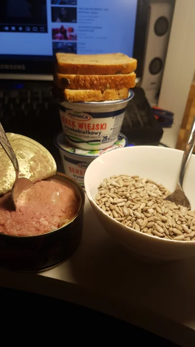 Slavian4k - Mój post-workout meal
2k kcal